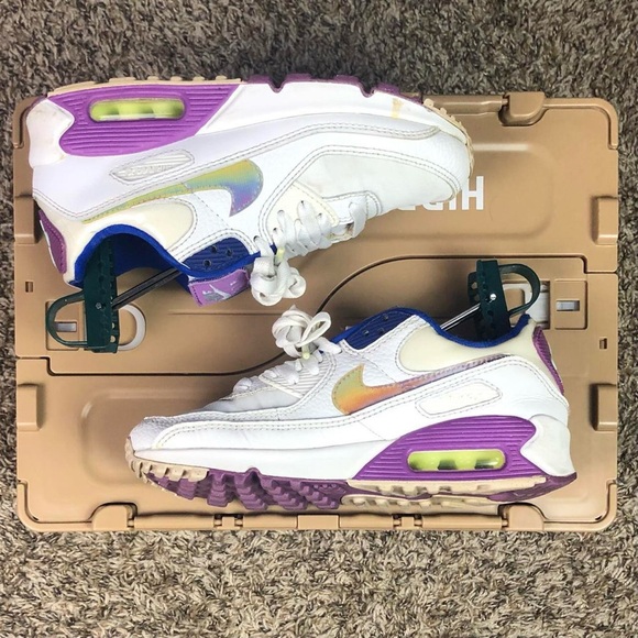 Women’s Nike Air Max 90 SE EASTER‎ Size 6 CJ0623-100 - Picture 2 of 4